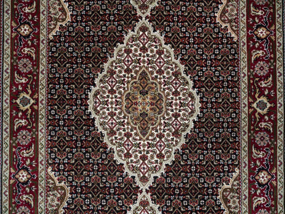 Black 4'0" x 6'1" Fine Oriental Hand knotted Wool Rug - Sku: O065099