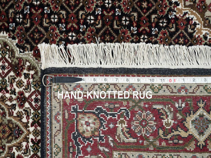 Black 4'1" x 6'0" Fine Oriental Hand knotted Wool Rug - Sku: O065101