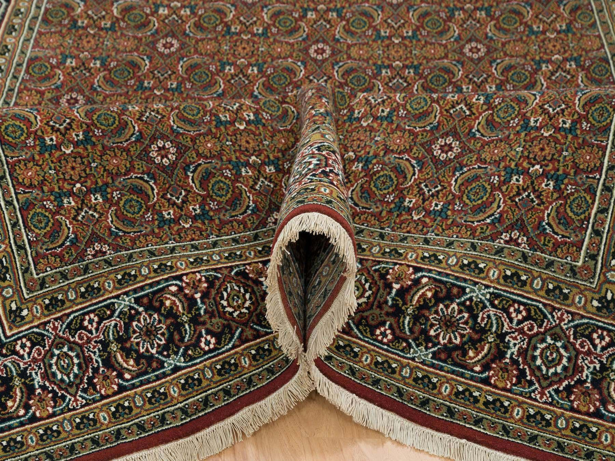 Herati Fine Oriental hand-knotted wool rug in Red & Midnight Blue, 6' x 9'5" — SKU O065109 (view 5)