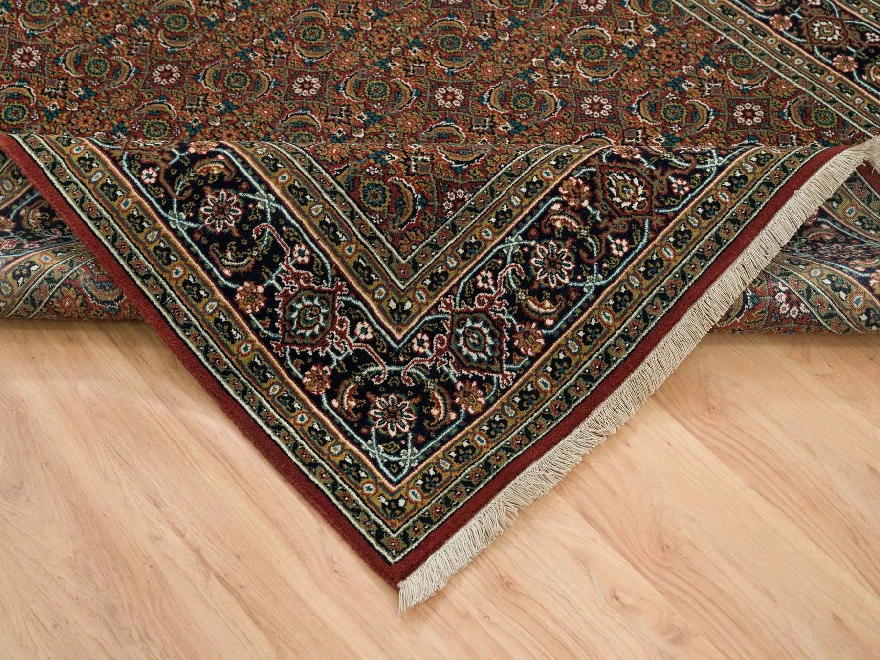 Herati Fine Oriental hand-knotted wool rug in Red & Midnight Blue, 6' x 9'5" — SKU O065109 (view 6)