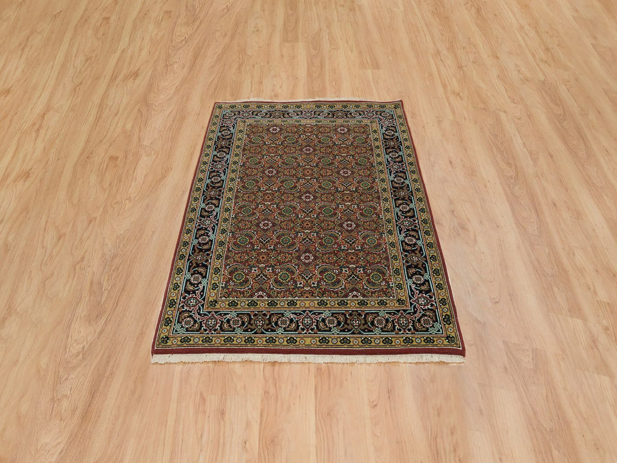 Herati Fine Oriental hand-knotted wool rug in Red & Midnight Blue, 4'2" x 6' — SKU O065119 (view 2)