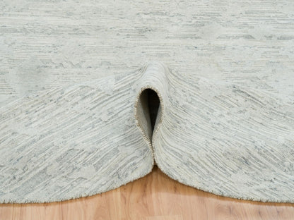 Grey 8'0" x 8'0" Modern / Contemporary Hand knotted Wool Rug - Sku: O065148