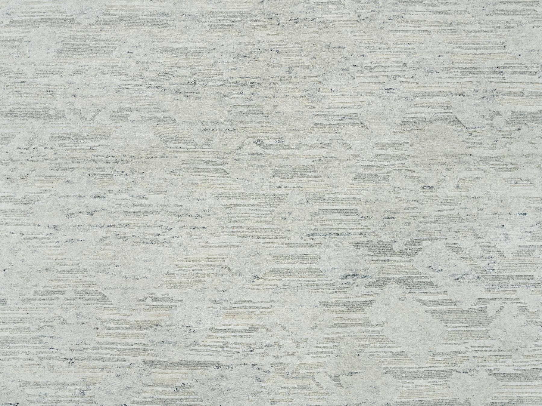 Modern / Contemporary hand-knotted wool rug in Gray, 9' x 9' — SKU O065149 (view 8)