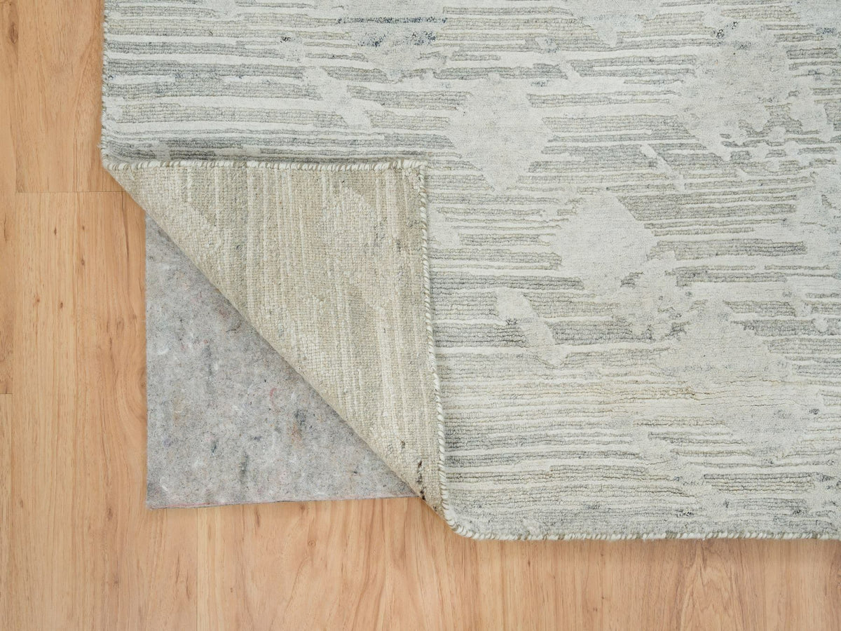 Modern / Contemporary hand-knotted wool rug in Gray, 6'1" x 6'2" — SKU O065156 (view 3)