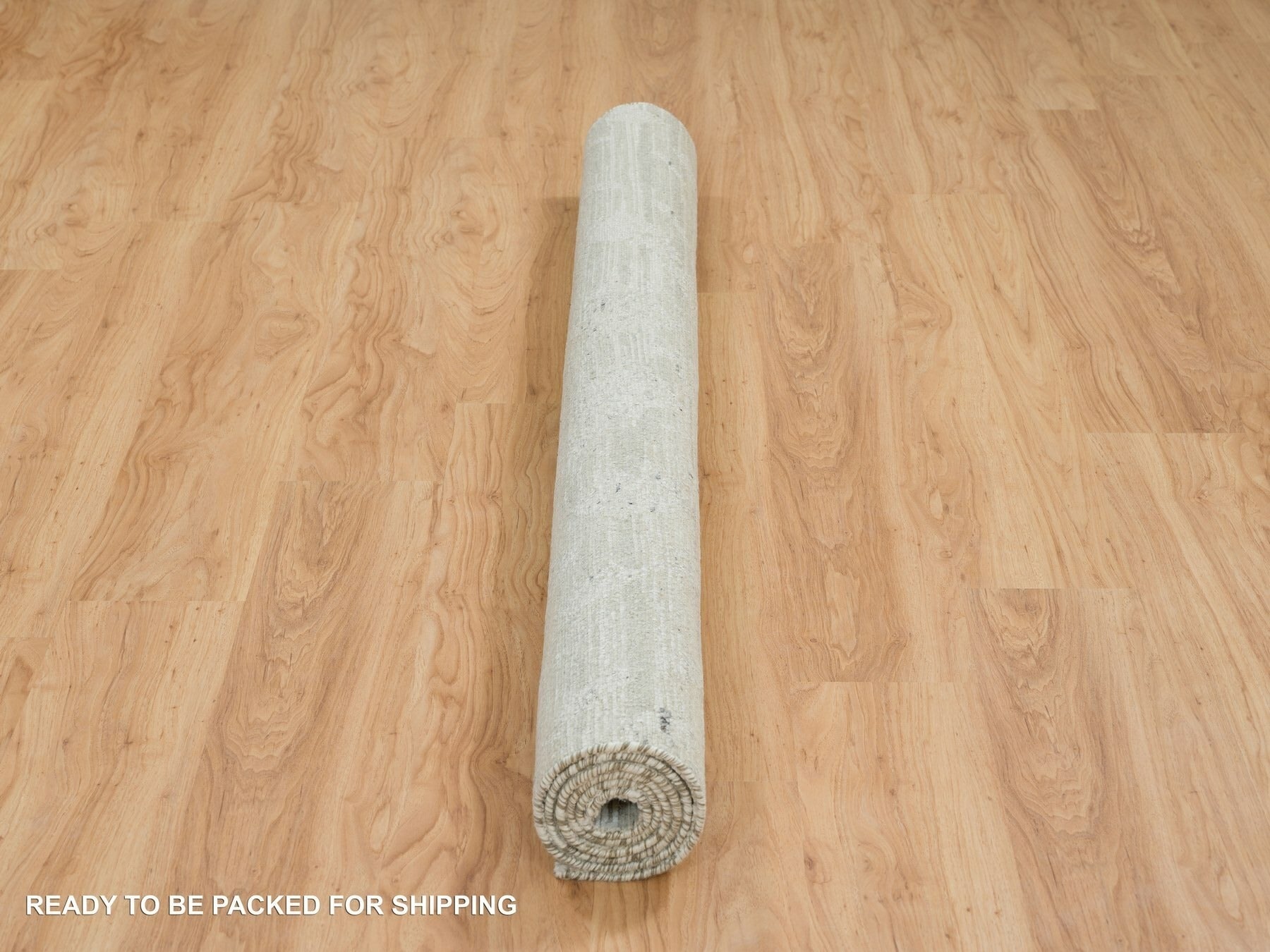 Modern / Contemporary hand-knotted wool rug in Gray, 6'1" x 6'2" — SKU O065156 (view 6)