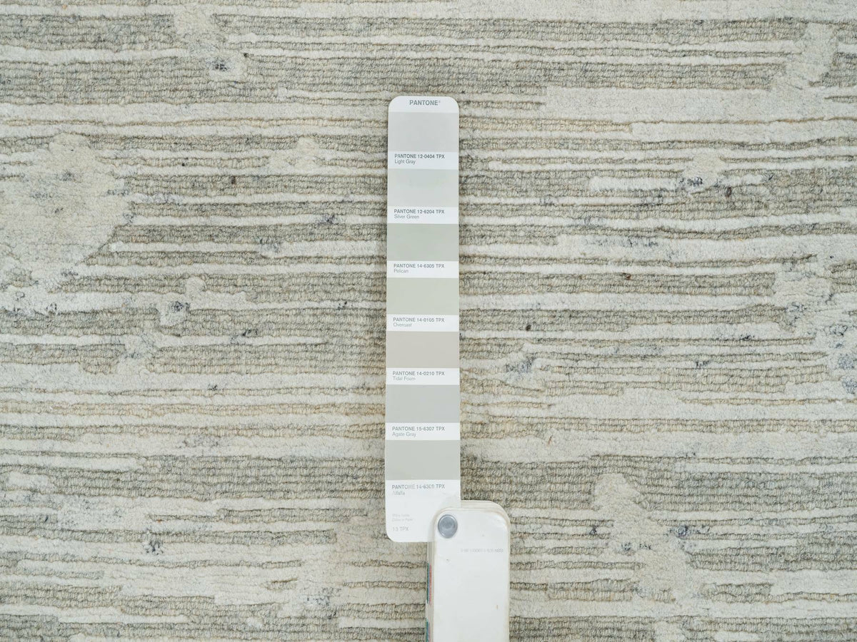 Modern / Contemporary hand-knotted wool runner in Gray, 2'6" x 25'10" — SKU O065159 (view 4)