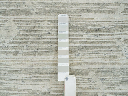 Modern / Contemporary hand-knotted wool runner in Gray, 2'6" x 25'10" — SKU O065159 (view 4)