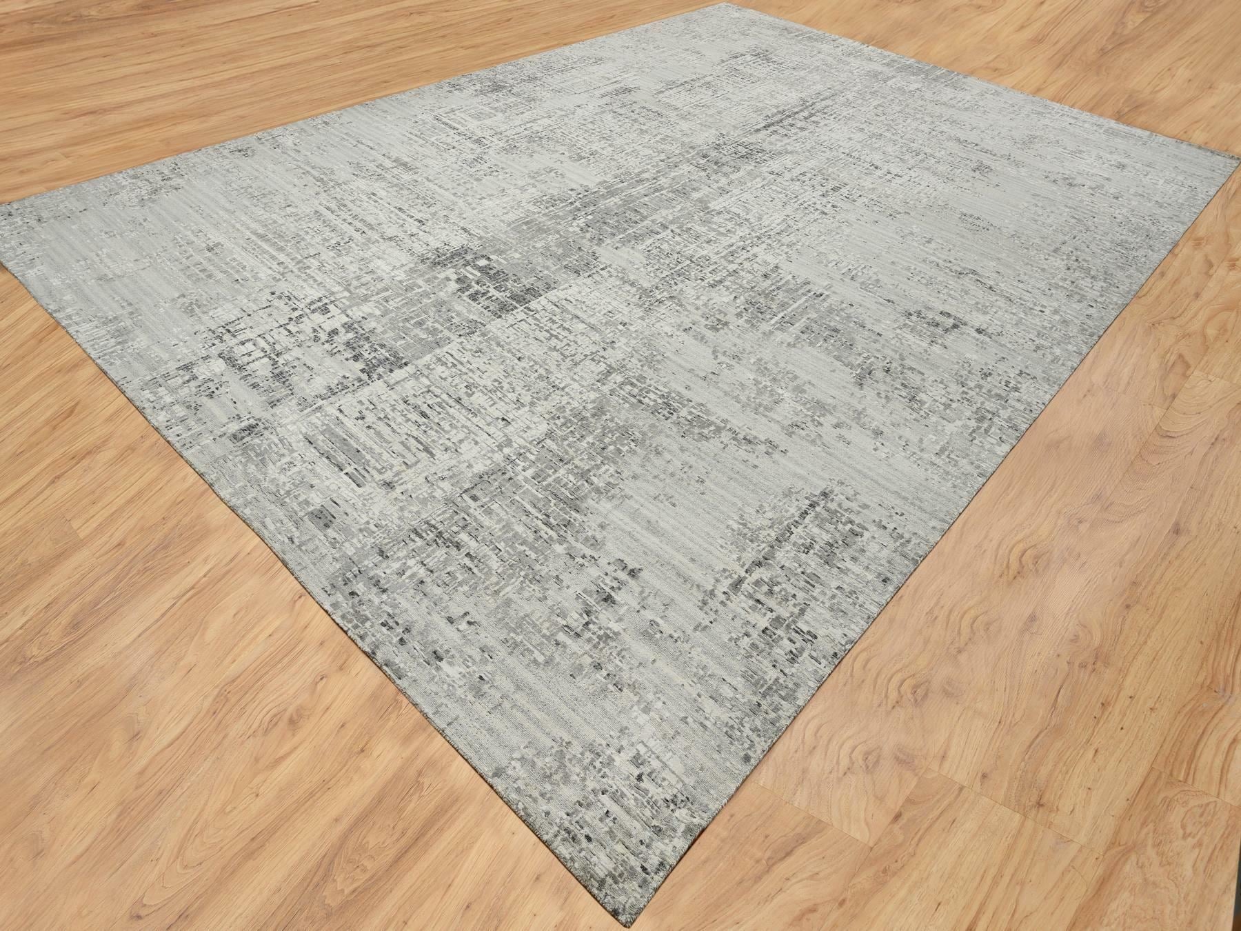 Modern / Contemporary hand-knotted wool rug in Gray, 14' x 20' — SKU O065164 (view 3)