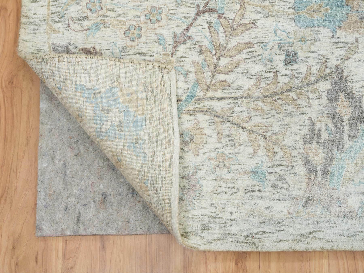 Transitional hand-knotted wool/silk rug in Ivory, 12'1" x 18' — SKU O065178 (view 4)