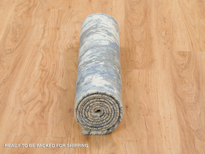 Blue 2'7" x 8'1" Modern and Contemporary Hand knotted Wool/Silk Rug - Sku: O065216