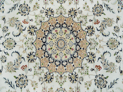 Ivory 7'10" x 7'10" Fine Oriental Hand knotted Wool Rug - Sku: O065298