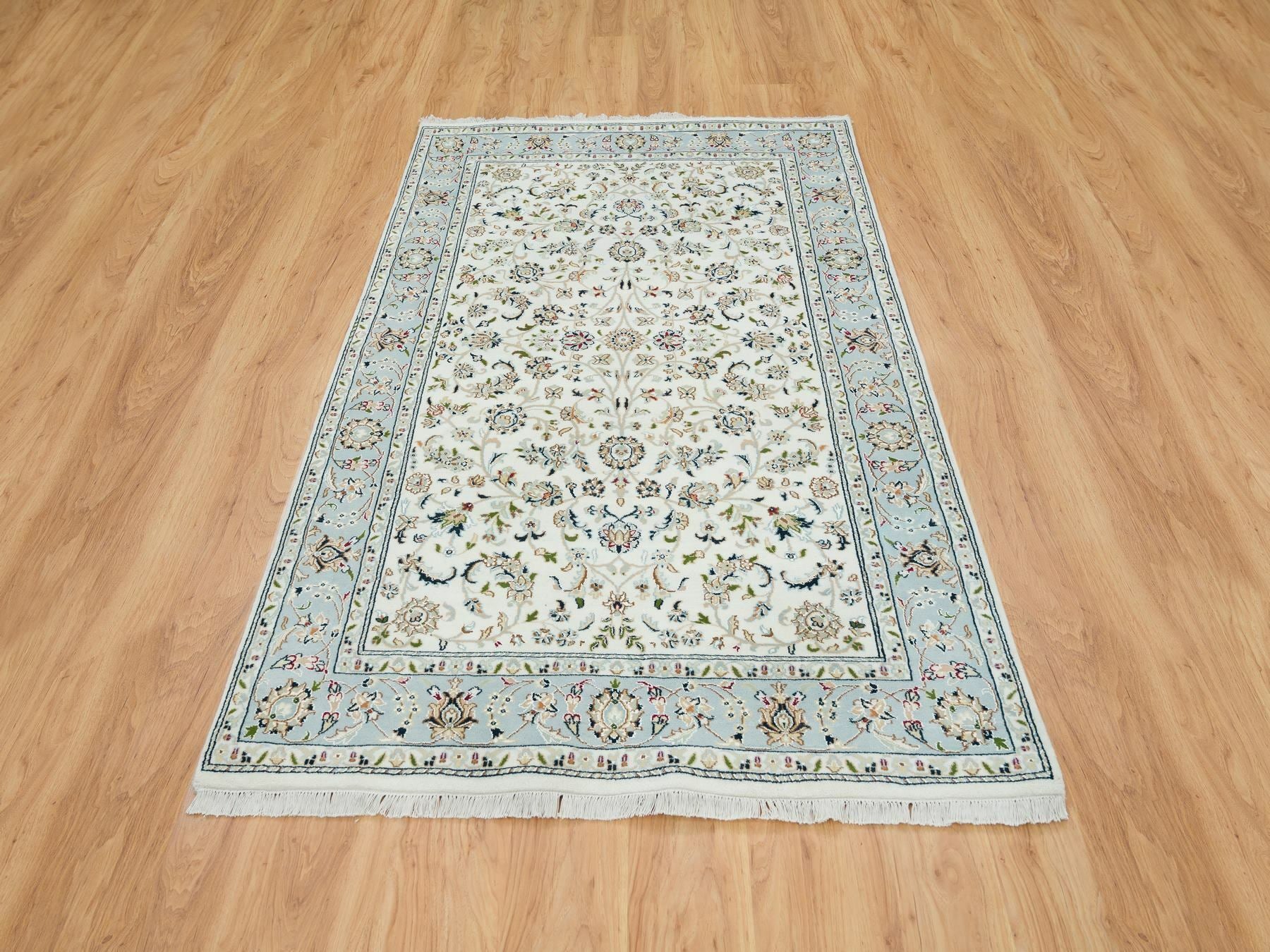 Nain Fine Oriental hand-knotted wool rug in Ivory & Light Blue, 5' x 8' — SKU O065302 (view 2)