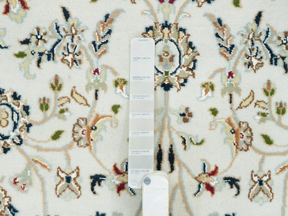 Nain Fine Oriental hand-knotted wool rug in Ivory & Light Blue, 5' x 8' — SKU O065302 (view 4)