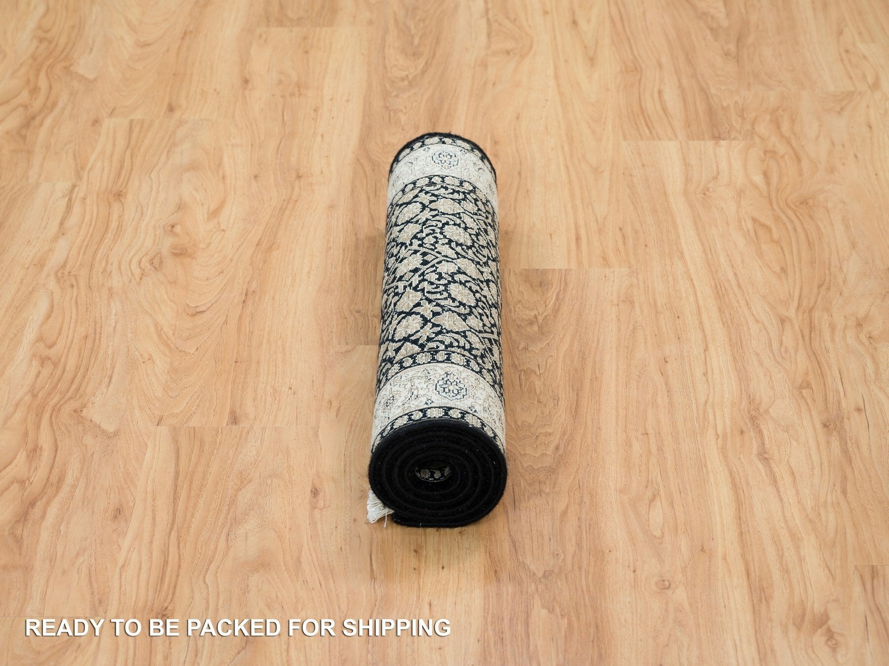 Herati Fine Oriental hand-knotted wool rug in Black & Ivory, 2'5" x 4'7" — SKU O065310 (view 6)