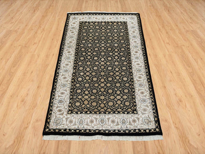 Black 3'1" x 5'5" Fine Oriental Hand knotted Wool Rug - Sku: O065312