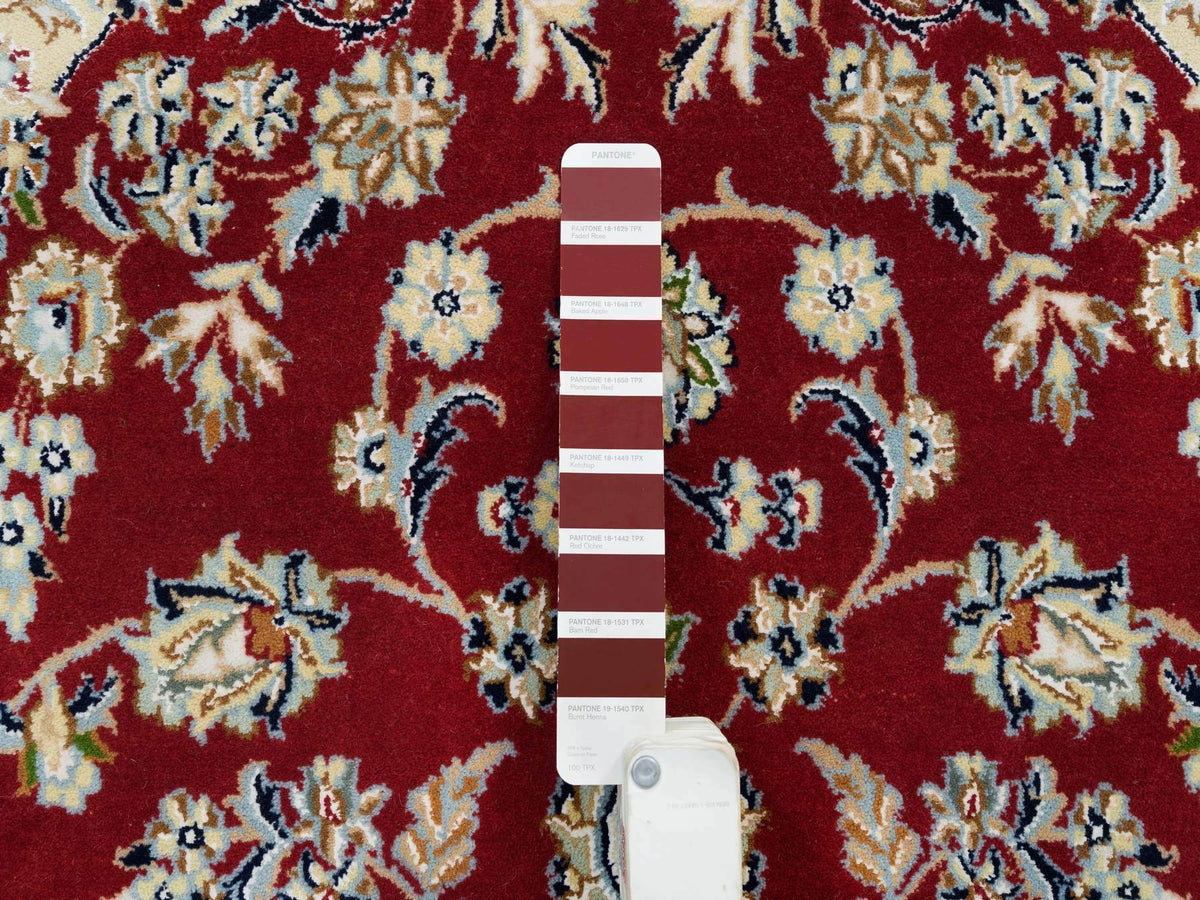 Nain Fine Oriental hand-knotted wool rug in Red & Ivory, 4'7" x 6'8" — SKU O065346 (view 4)