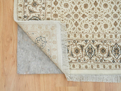 Herati Fine Oriental hand-knotted wool runner in Ivory, 4'7" x 6'8" — SKU O065347 (view 3)