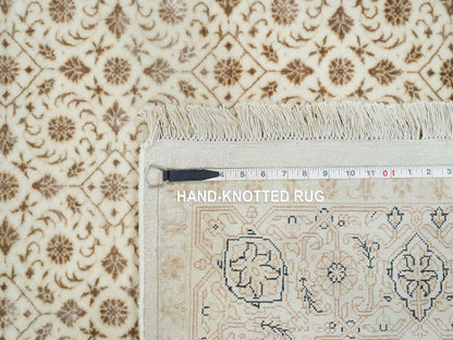 Ivory 4'7" x 6'8" Fine Oriental Hand knotted Wool Rug - Sku: O065347