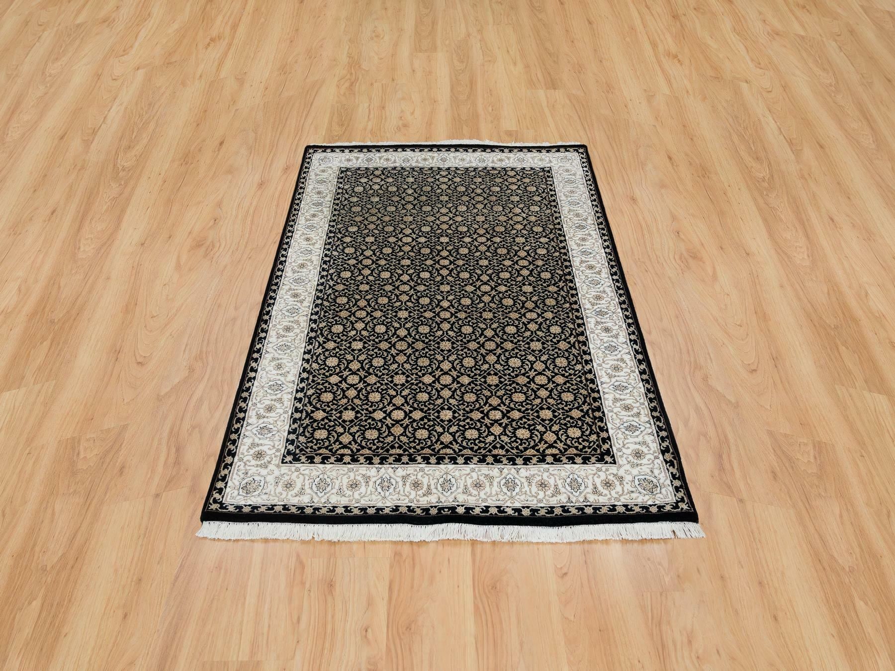 Herati Fine Oriental hand-knotted wool rug in Black & Ivory, 4'1" x 6' — SKU O065348 (view 2)