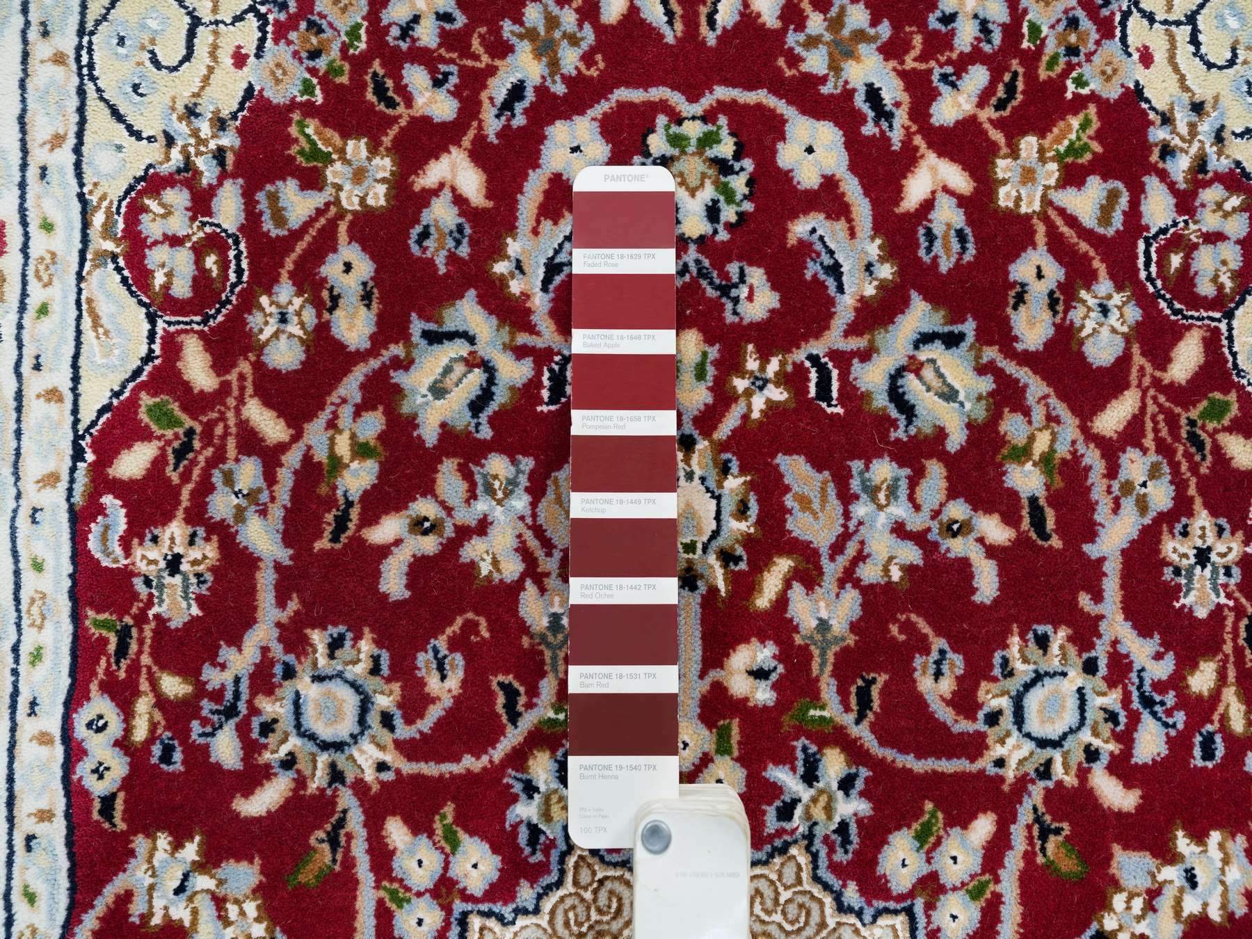Nain Fine Oriental hand-knotted wool runner in Red & Ivory, 2'7" x 8' — SKU O065371 (view 4)