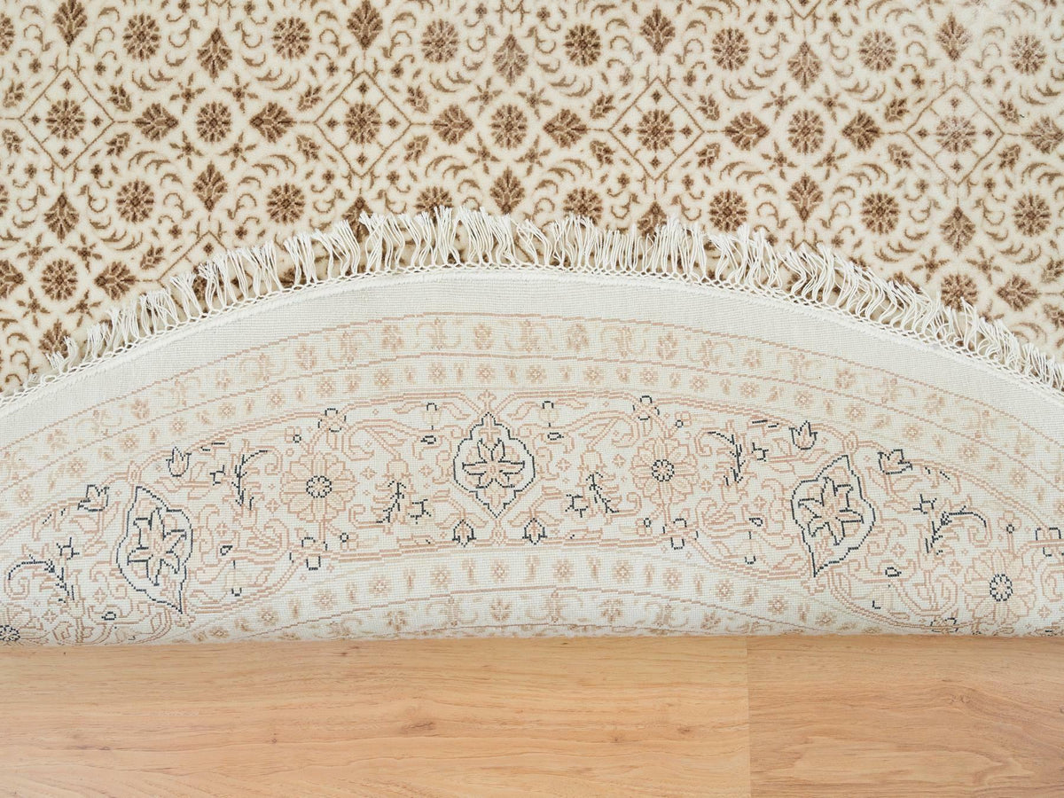 Herati Fine Oriental hand-knotted wool rug in Ivory, 6'3" x 6'3" — SKU O065389 (view 3)