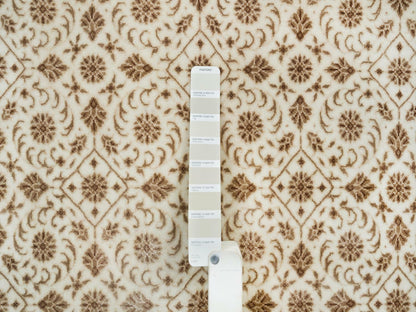 Herati Fine Oriental hand-knotted wool rug in Ivory, 6'3" x 6'3" — SKU O065389 (view 4)