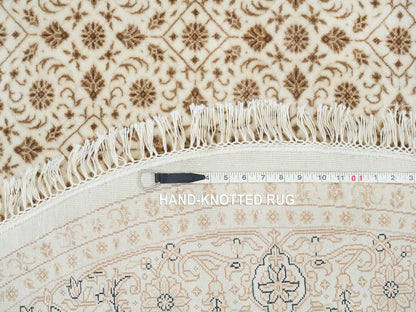 Herati Fine Oriental hand-knotted wool rug in Ivory, 6'3" x 6'3" — SKU O065401 (view 8)