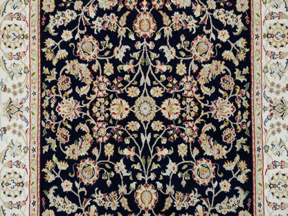 Blue 4'8" x 6'9" Fine Oriental Hand knotted Wool Rug - Sku: O065408