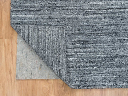 Modern / Contemporary hand-knotted wool rug in Gray, 8' x 8'1" — SKU O065416 (view 4)