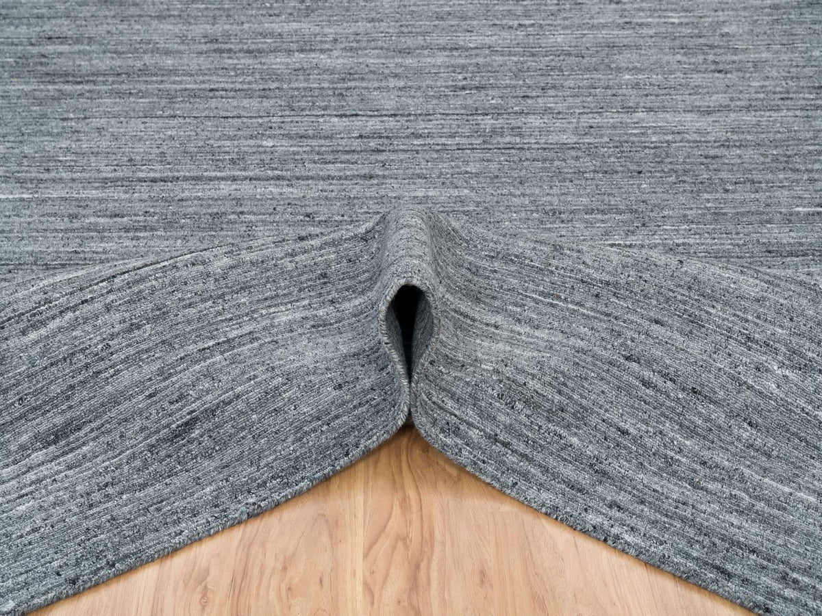Modern / Contemporary hand-knotted wool rug in Gray, 8' x 8'1" — SKU O065416 (view 5)