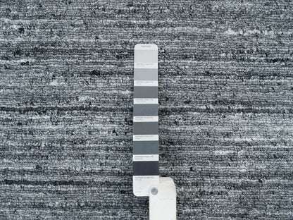 Modern / Contemporary hand-knotted wool rug in Gray, 8' x 8'1" — SKU O065416 (view 7)