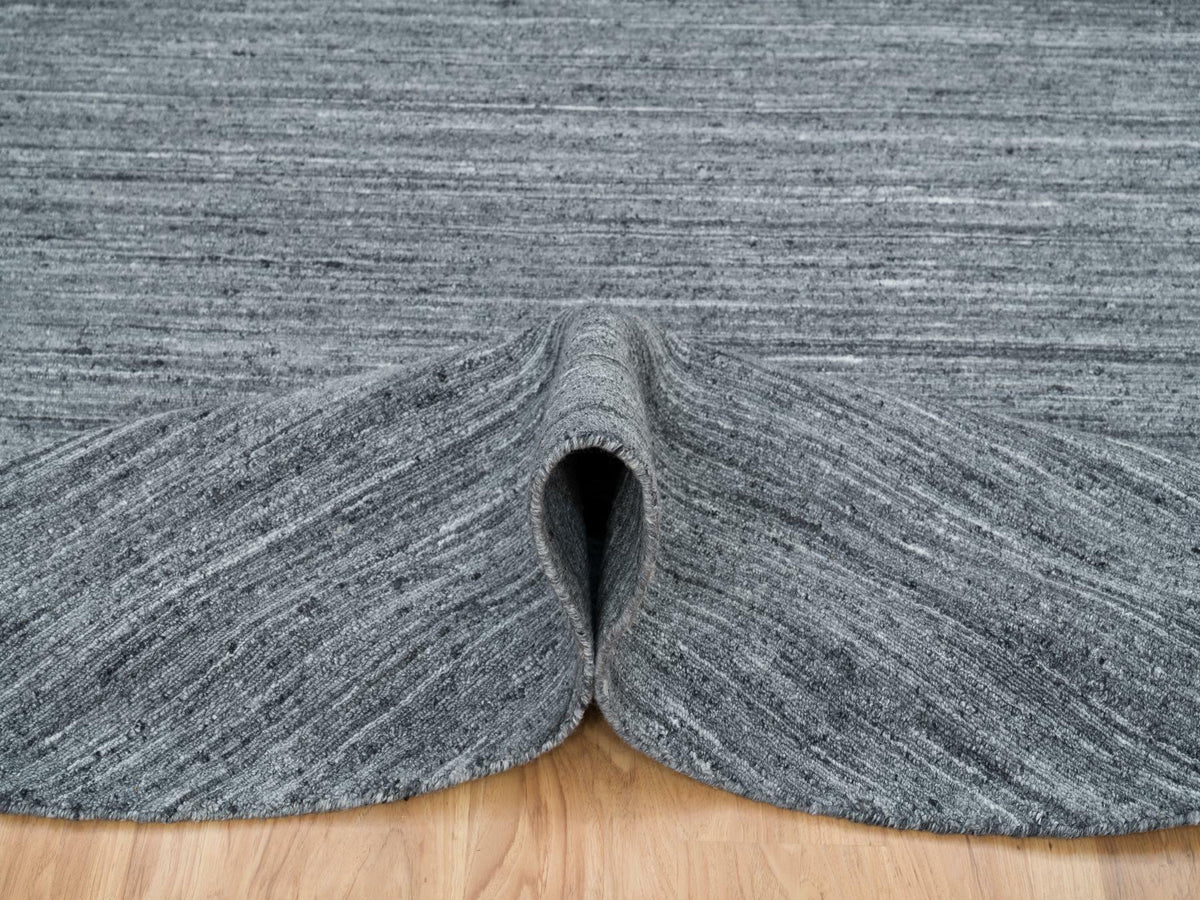 Modern / Contemporary hand-knotted wool rug in Gray, 8' x 8' — SKU O065420 (view 5)