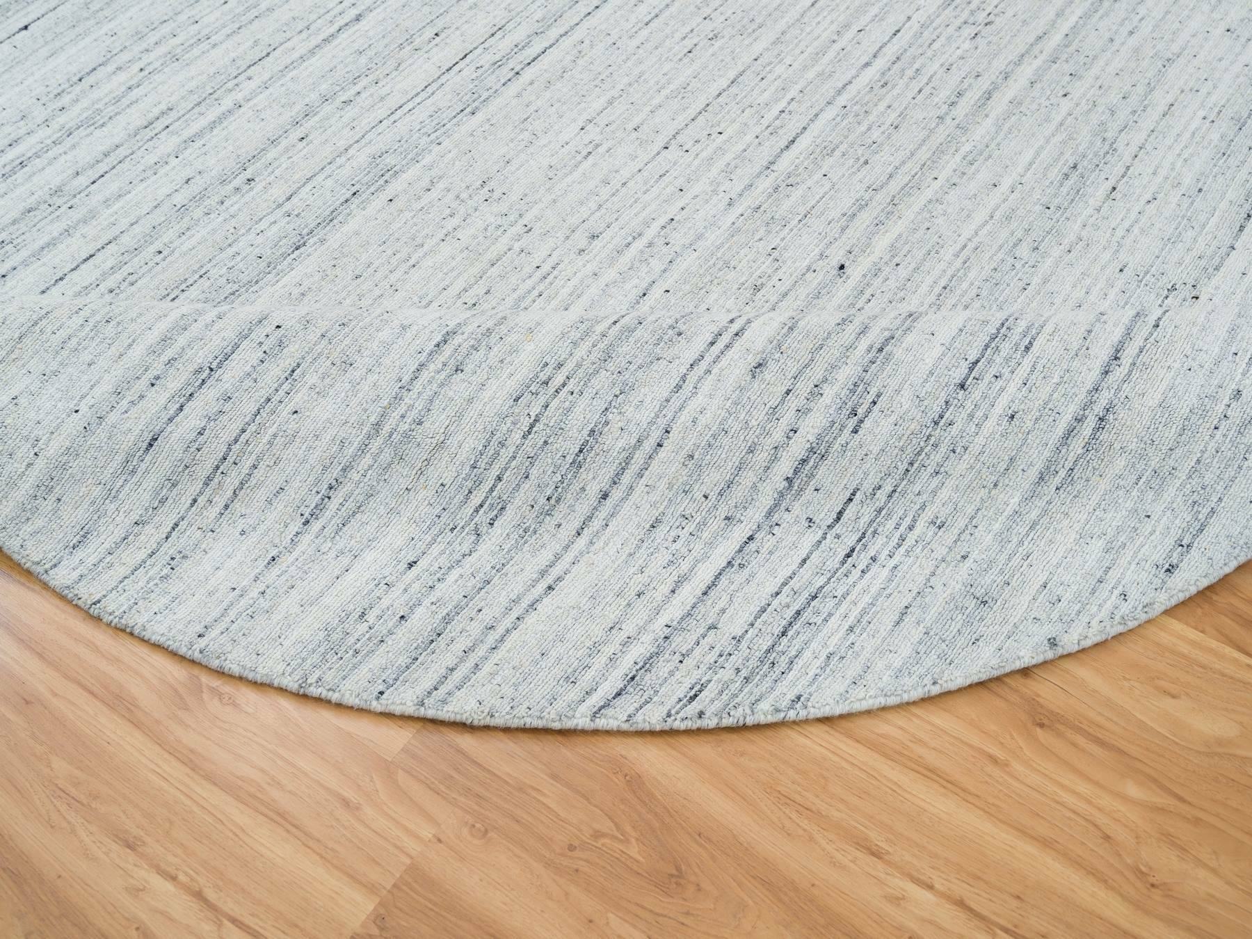 Modern / Contemporary hand-knotted wool rug in Ivory, 8' x 8' — SKU O065432 (view 6)