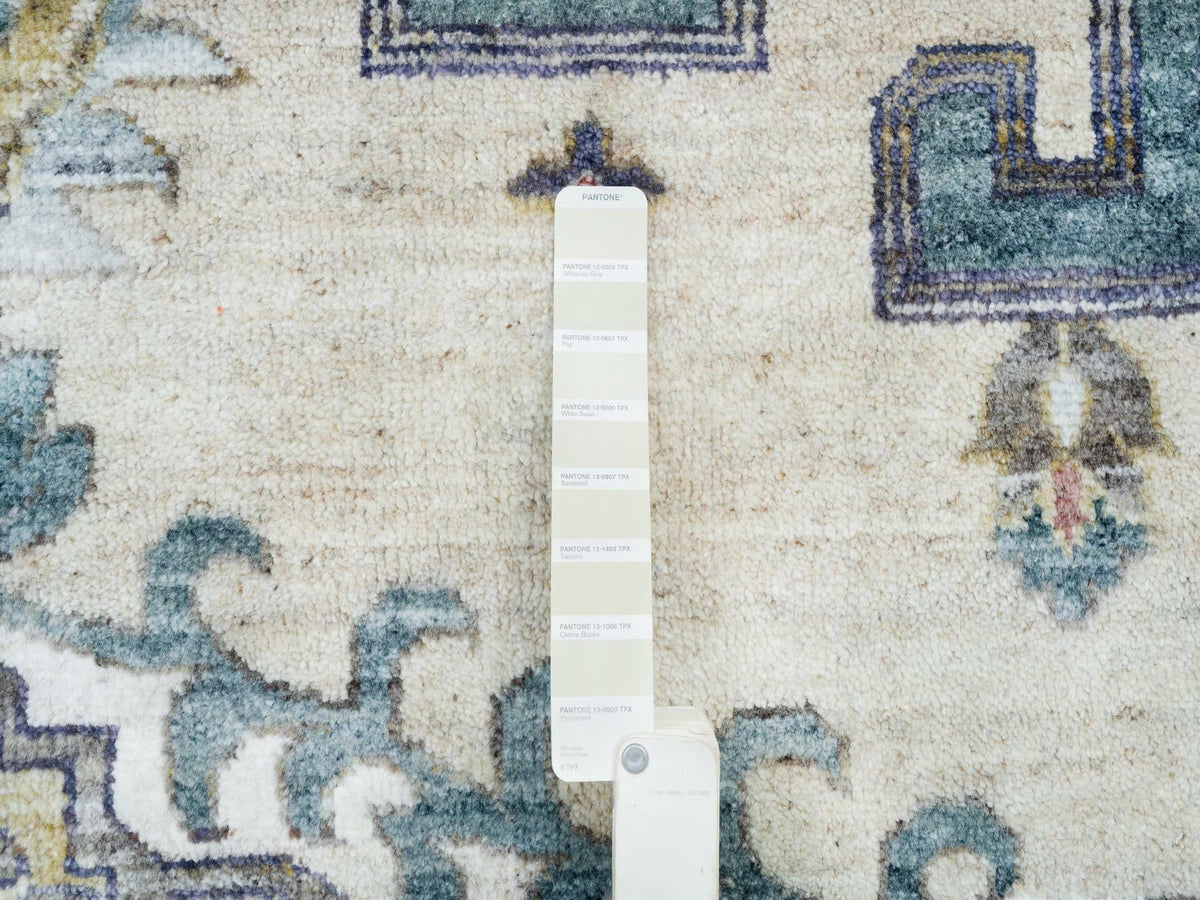 Tribal & Geometric hand-knotted wool rug in Ivory, 9'10" x 13'10" — SKU O065434 (view 7)