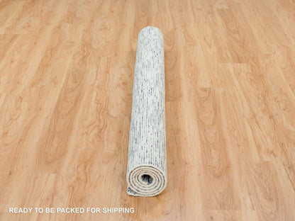 Blue 6'0" x 6'0" Modern and Contemporary Handloom Wool Rug - Sku: O065438