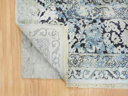 Kashan Transitional hand-knotted wool/silk rug in Gray, 8' x 10' — SKU O065443 (view 4)