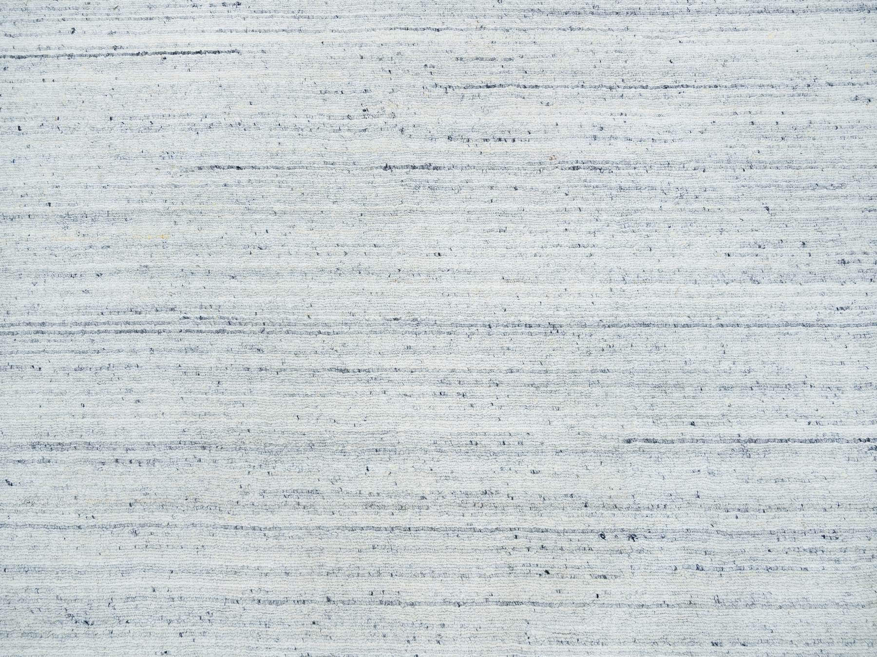 Modern / Contemporary hand-knotted wool rug in Ivory, 10'1" x 14'1" — SKU O065451 (view 8)