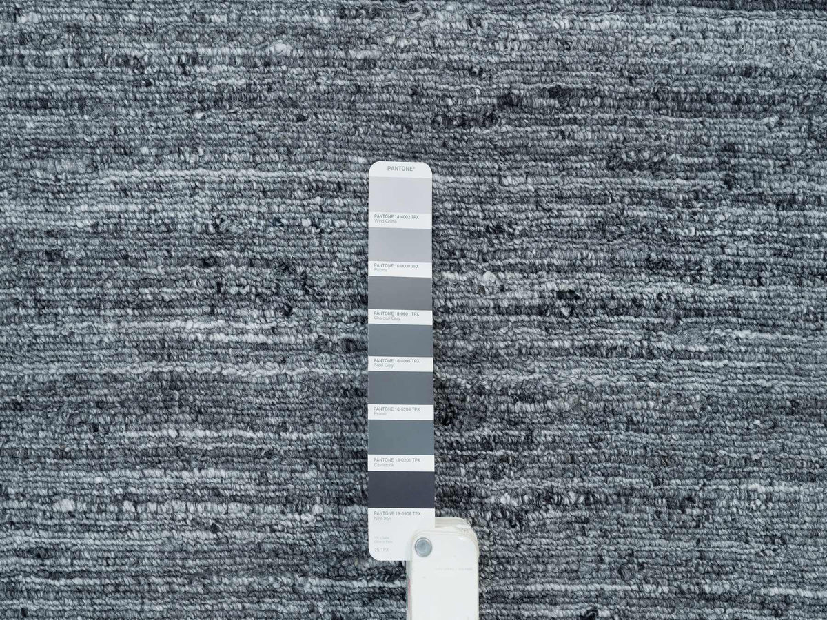 Modern / Contemporary hand-knotted wool rug in Gray, 12'1" x 15'1" — SKU O065454 (view 7)