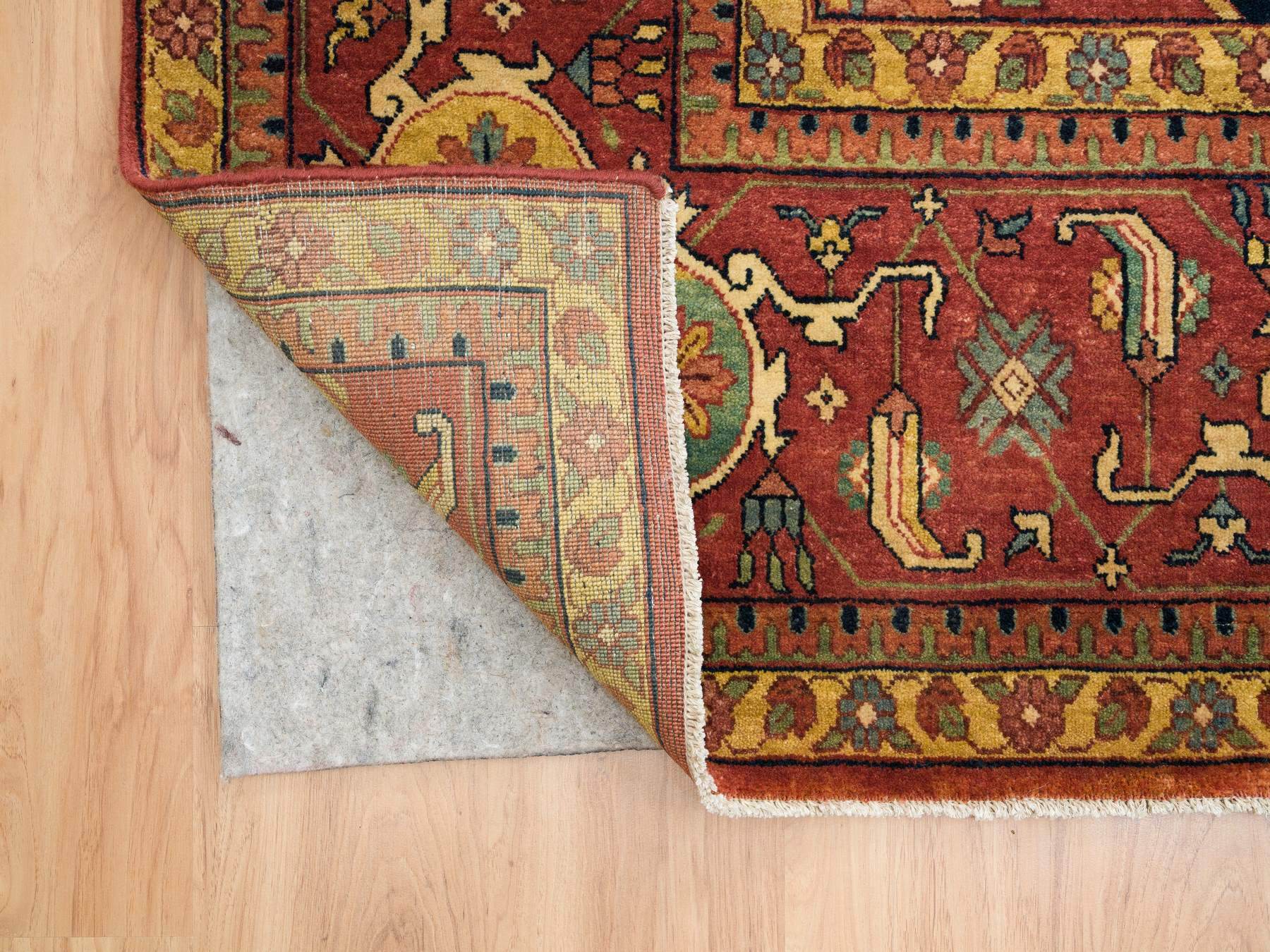 Heriz Heriz hand-knotted wool rug in Red, 12'1" x 18'2" — SKU O065511 (view 4)