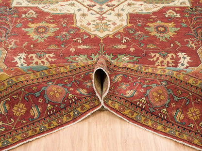 Heriz Heriz hand-knotted wool rug in Red, 12'1" x 18'2" — SKU O065511 (view 5)