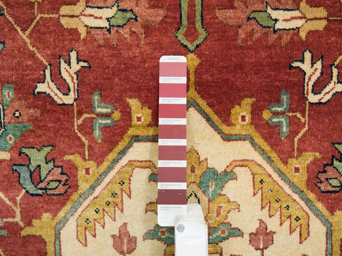 Heriz Heriz hand-knotted wool rug in Red, 12'1" x 18'2" — SKU O065511 (view 7)