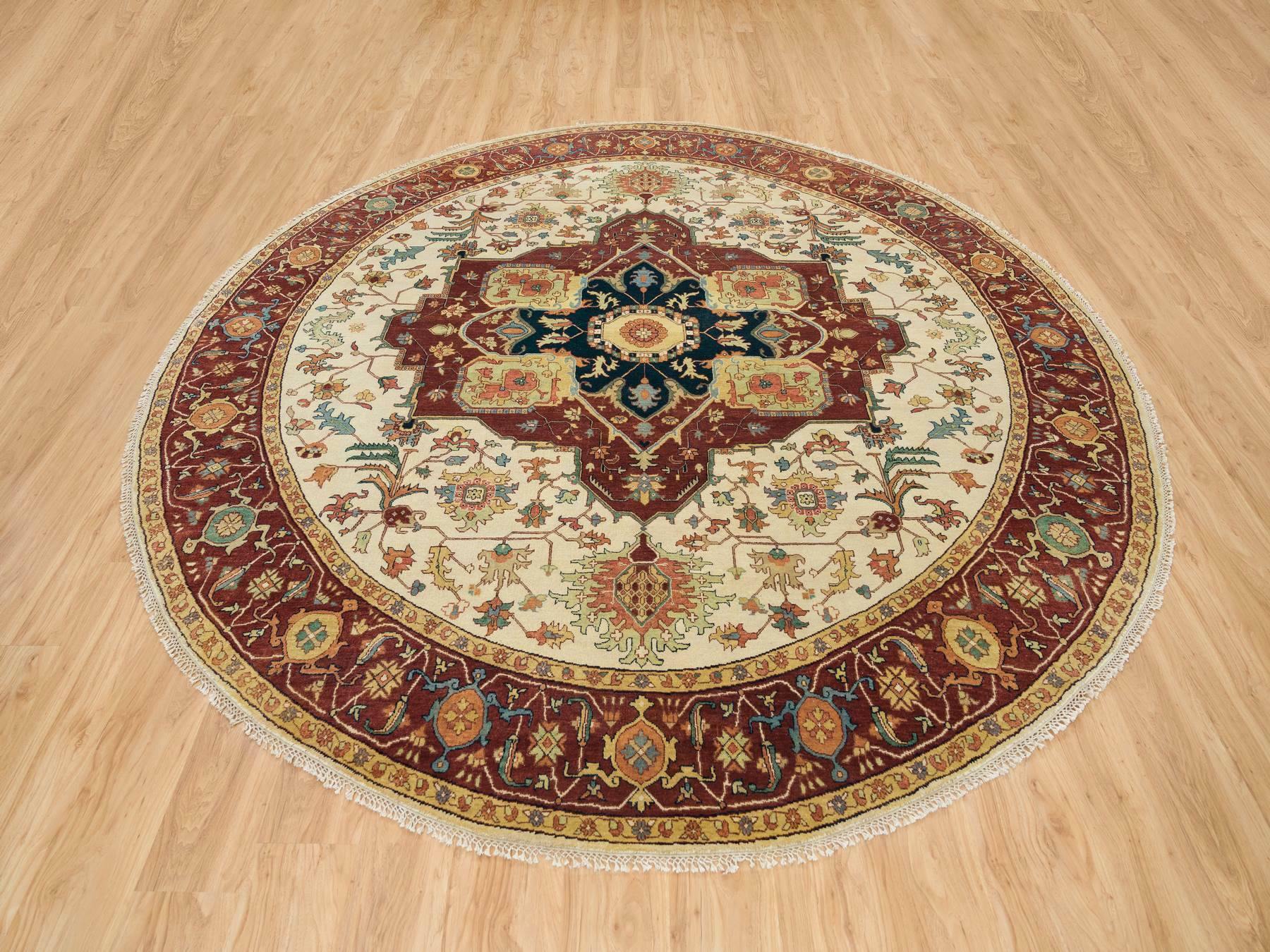 Heriz Heriz hand-knotted wool rug in Ivory & Red, 10' x 10' — SKU O065517 (view 2)