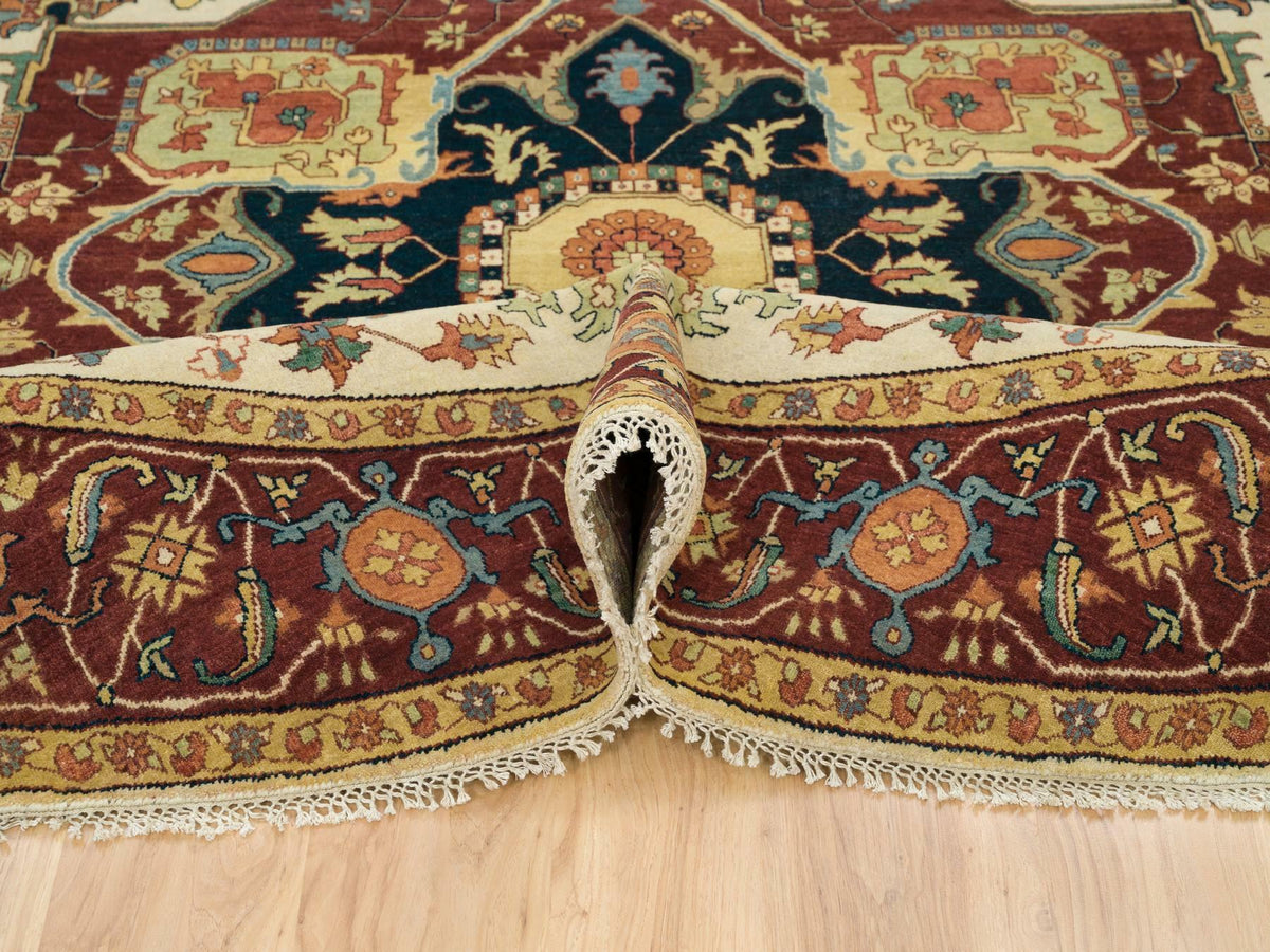 Heriz Heriz hand-knotted wool rug in Ivory & Red, 10' x 10' — SKU O065517 (view 5)