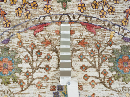 Beige 5'4" x 5'4" Transitional Hand knotted Wool/Silk Rug - Sku: O065548