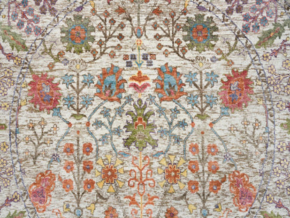 Beige 5'4" x 5'4" Transitional Hand knotted Wool/Silk Rug - Sku: O065548