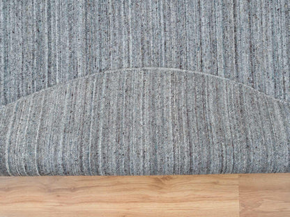 Modern / Contemporary hand-knotted wool rug in Gray, 8' x 8' — SKU O065552 (view 4)