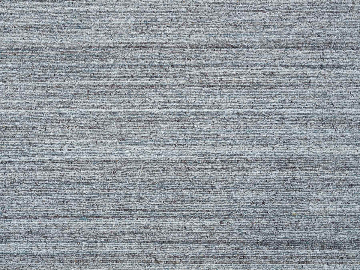 Modern / Contemporary hand-knotted wool rug in Gray, 8' x 8' — SKU O065552 (view 8)
