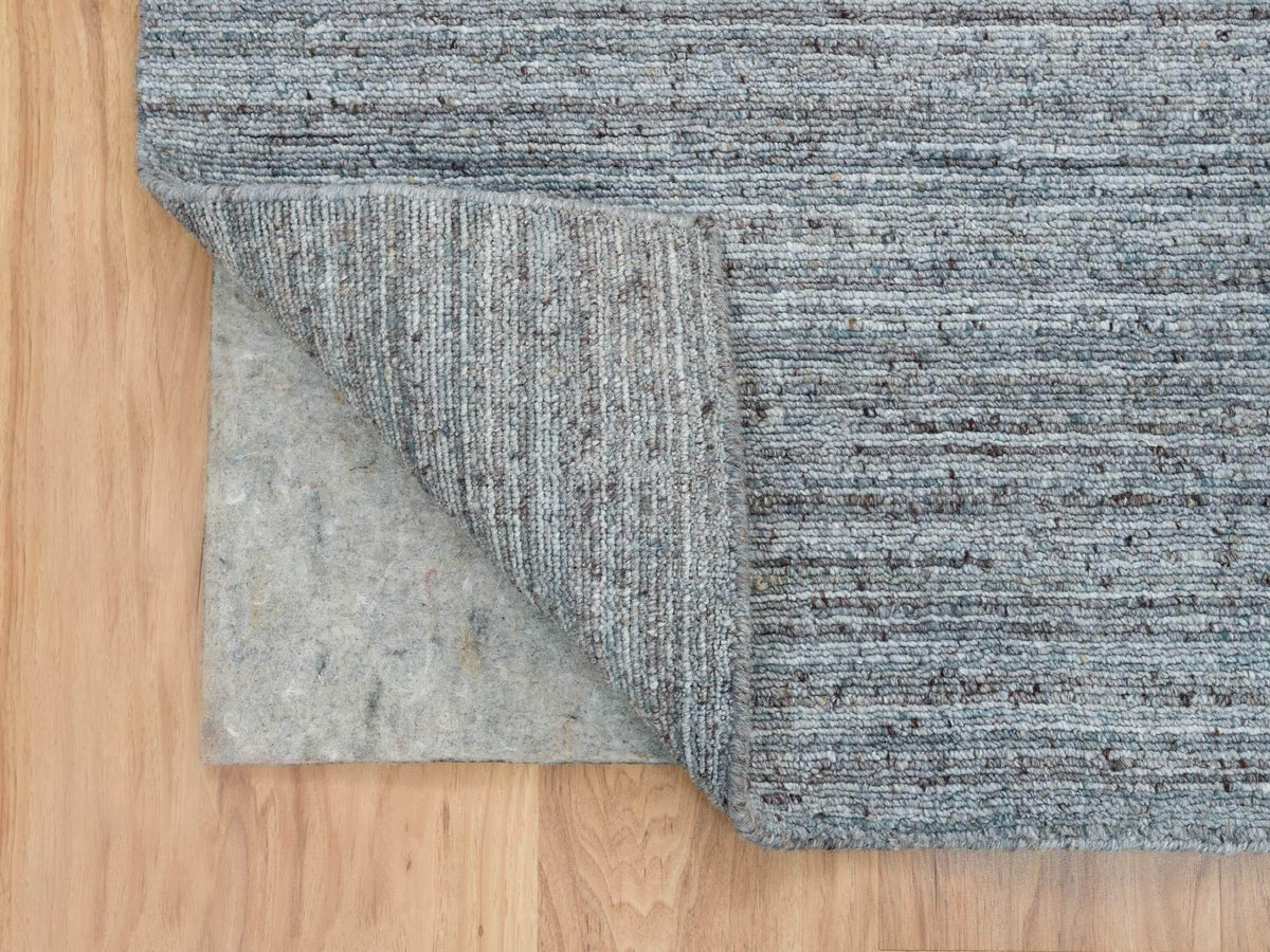 Modern / Contemporary hand-knotted wool rug in Gray, 8'1" x 10' — SKU O065555 (view 4)