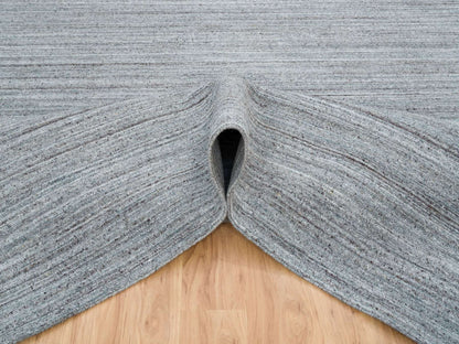 Modern / Contemporary hand-knotted wool rug in Gray, 8'1" x 10' — SKU O065555 (view 5)