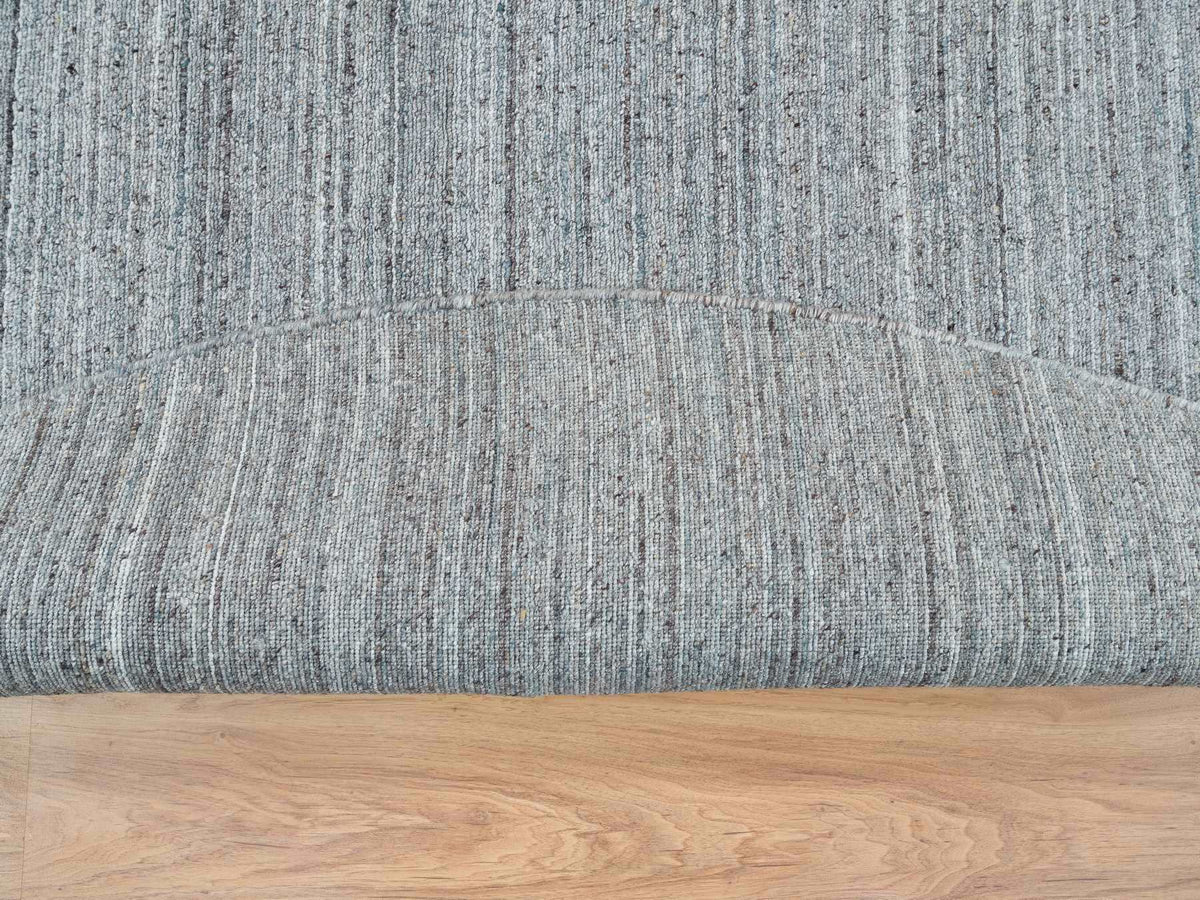 Modern / Contemporary hand-knotted wool rug in Gray, 10'1" x 10'1" — SKU O065563 (view 4)